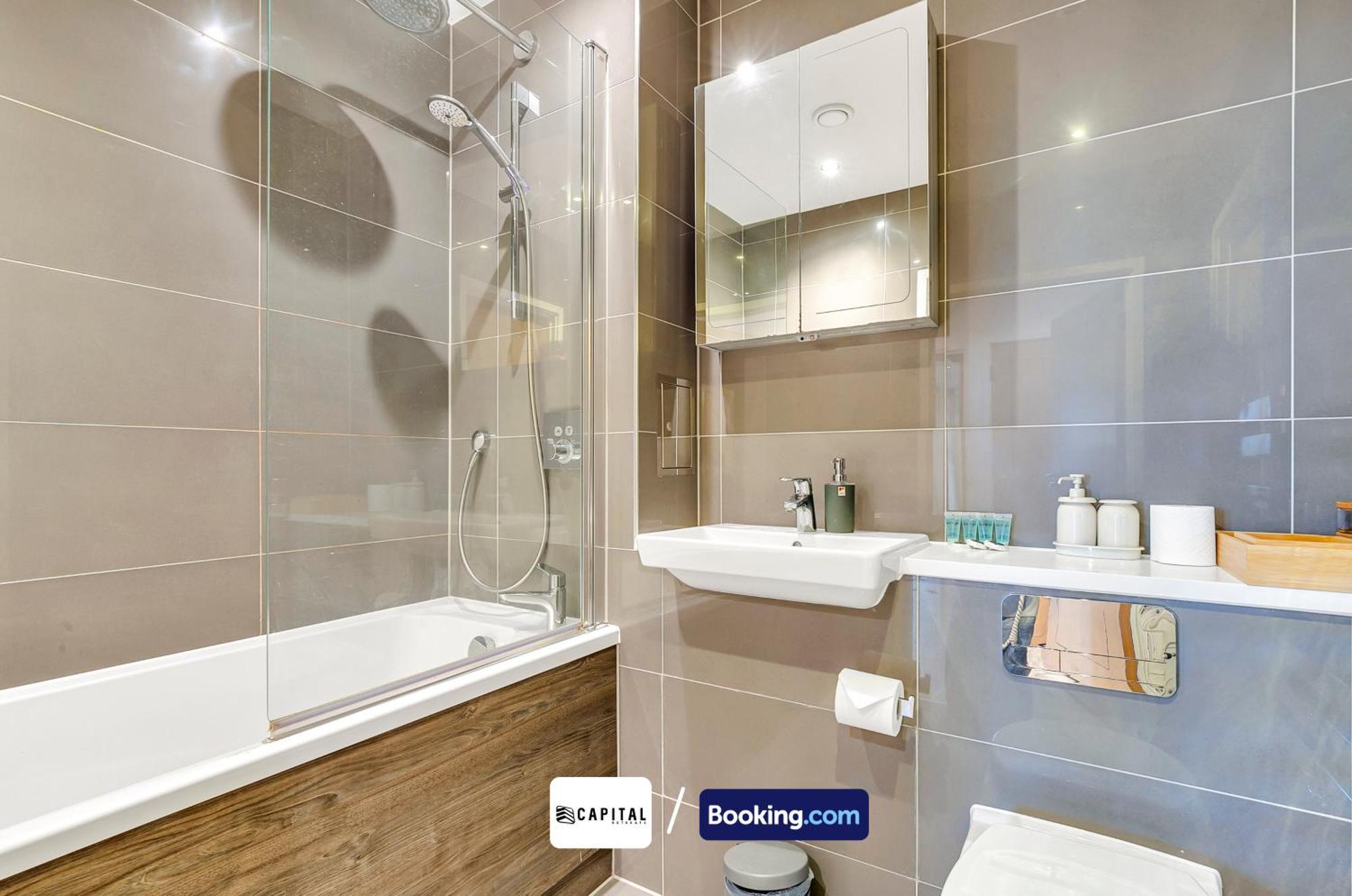 Apartment Last-minute Grabs L Cozy In Camden Town By Capital Retreats Short Lets & Serviced With Balcony, Free Wifi *