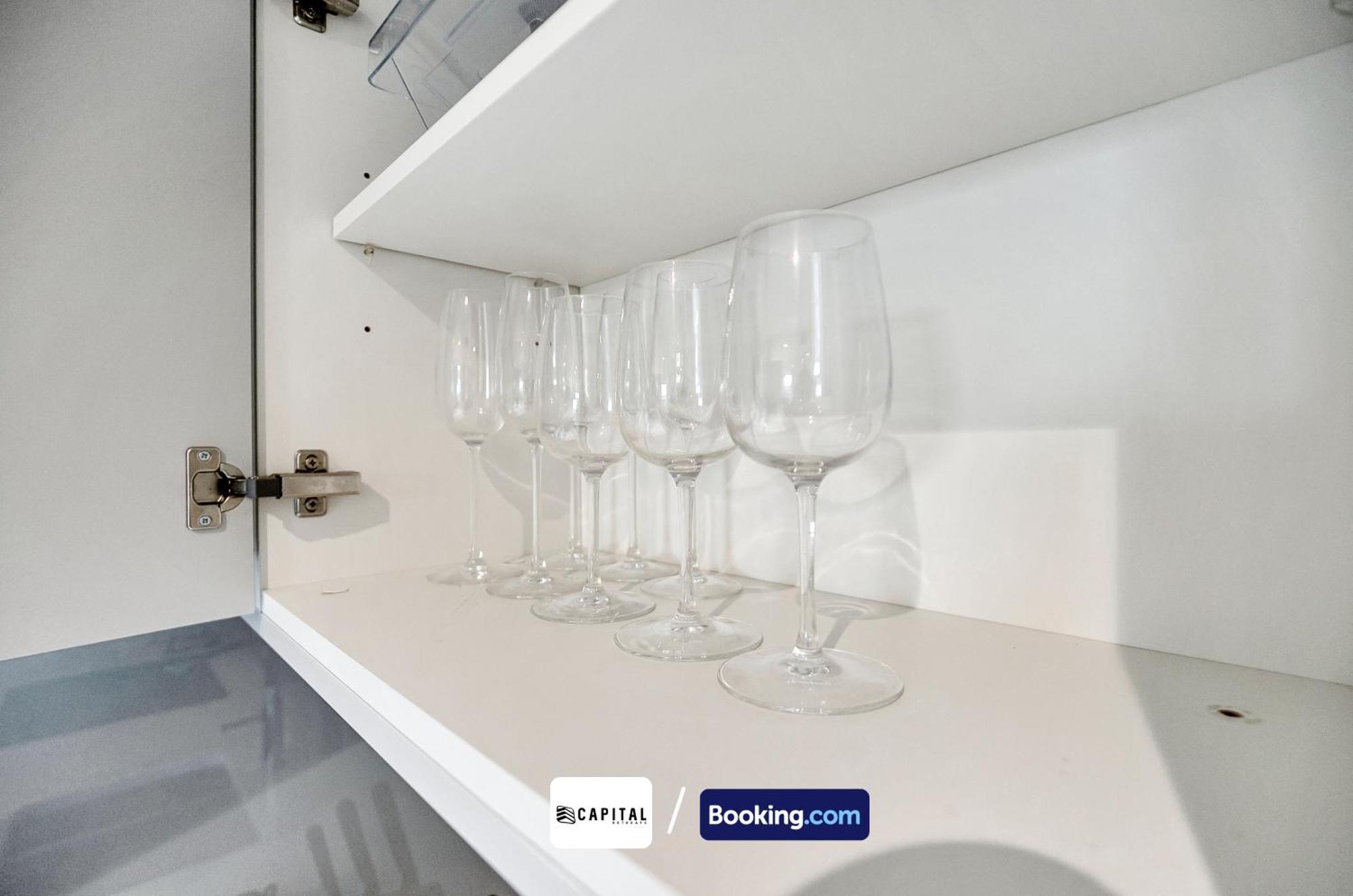 Last-minute Grabs L Cozy In Camden Town By Capital Retreats Short Lets & Serviced With Balcony, Free Wifi * London